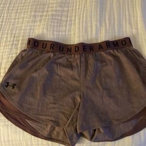 Women’s large under armour shirts